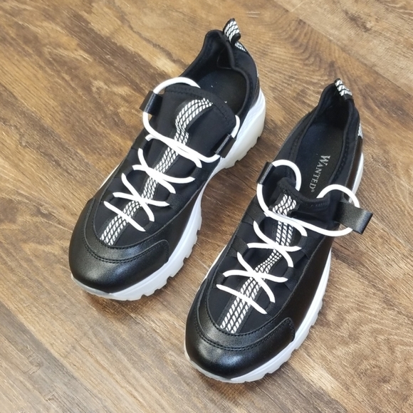 wanted chunky bottom lace up jogger